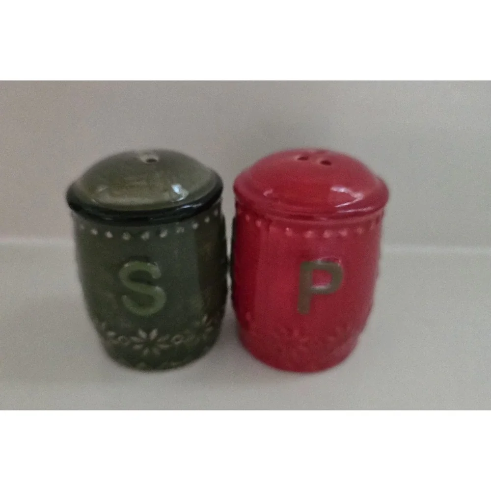 Ceramic Woodland‎ Lodge Salt And Pepper Shaker Set New With Tag